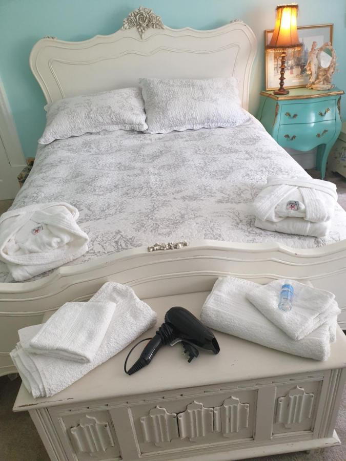 Judy'S B&B Private Home Кардиф Екстериор снимка